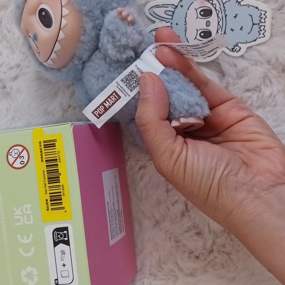 (Sea Salt Coconut) Authentic Pop Mart Exciting Macaron Labubu - Open Box - Picture 13 of 17